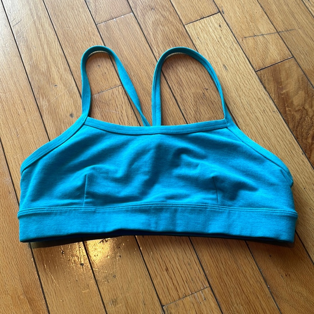 COPY - Blue heather alo sports bra